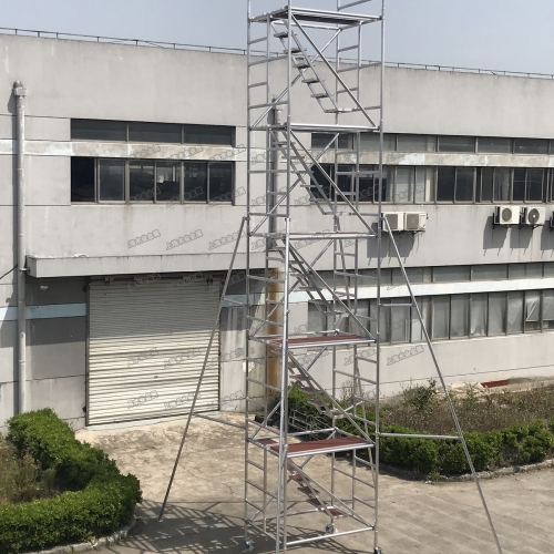 5層鋁腳手架搭建實物圖